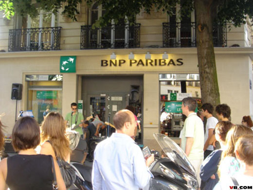 BNP Paribas, Agence Turenne, 109 rue de Turenne, 75003 Paris  ... le soir de la fete de la Musique